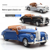 White classic 1:32 pull back car model